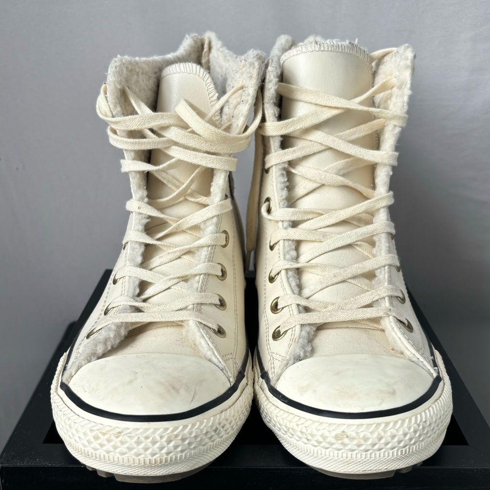 Converse Chuck Taylor All-Star HI Rise Boot Leather Fur Parchment Sneaker 6 Y